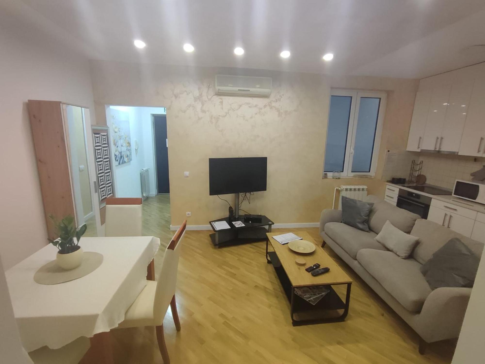 Apartamento City Lights Lux Belgrado Exterior foto